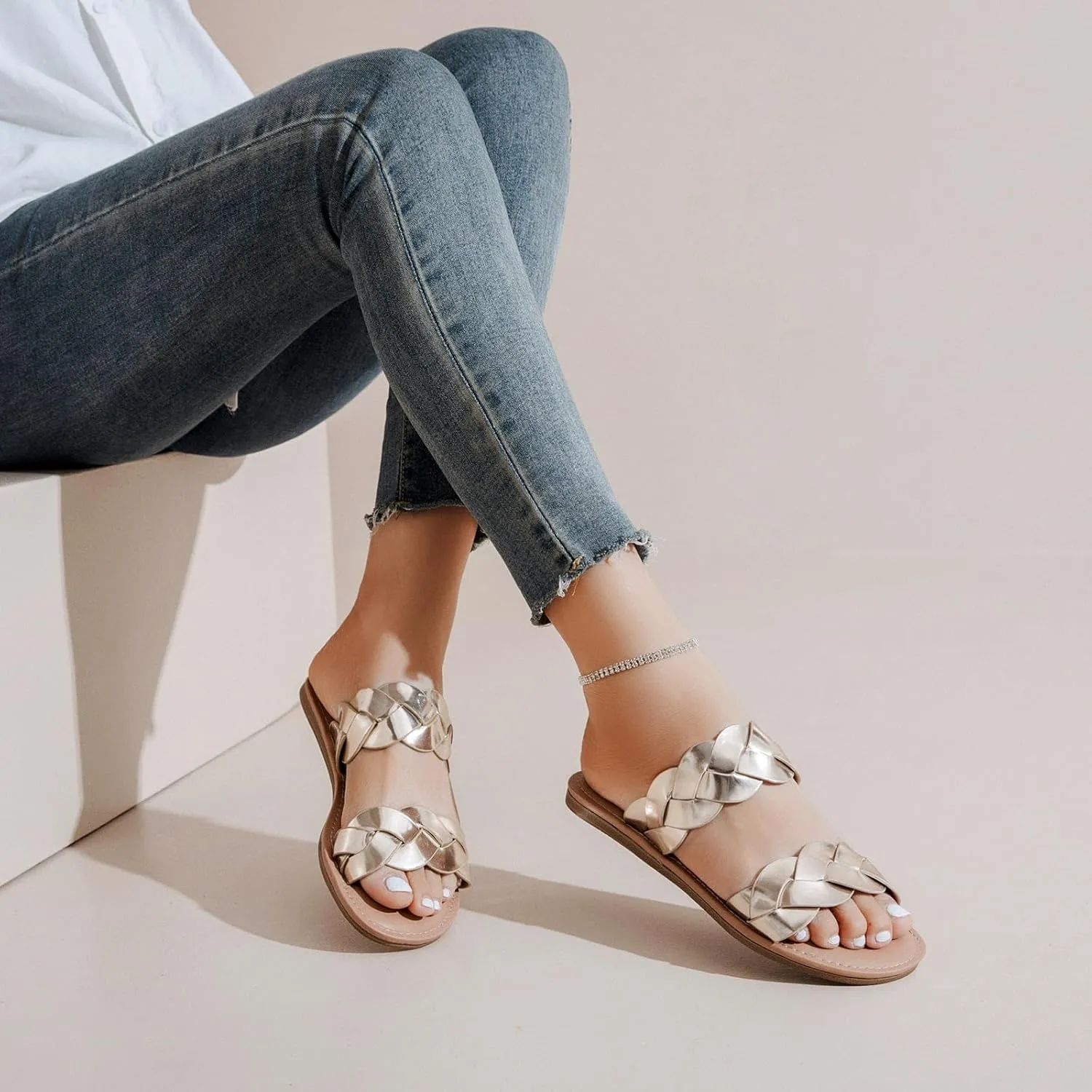 Beach Shoes astute for Women. Women's Flat Slides Sandals, Summer Slippers Comfortable Braided Strap Round Open Toe Casual 