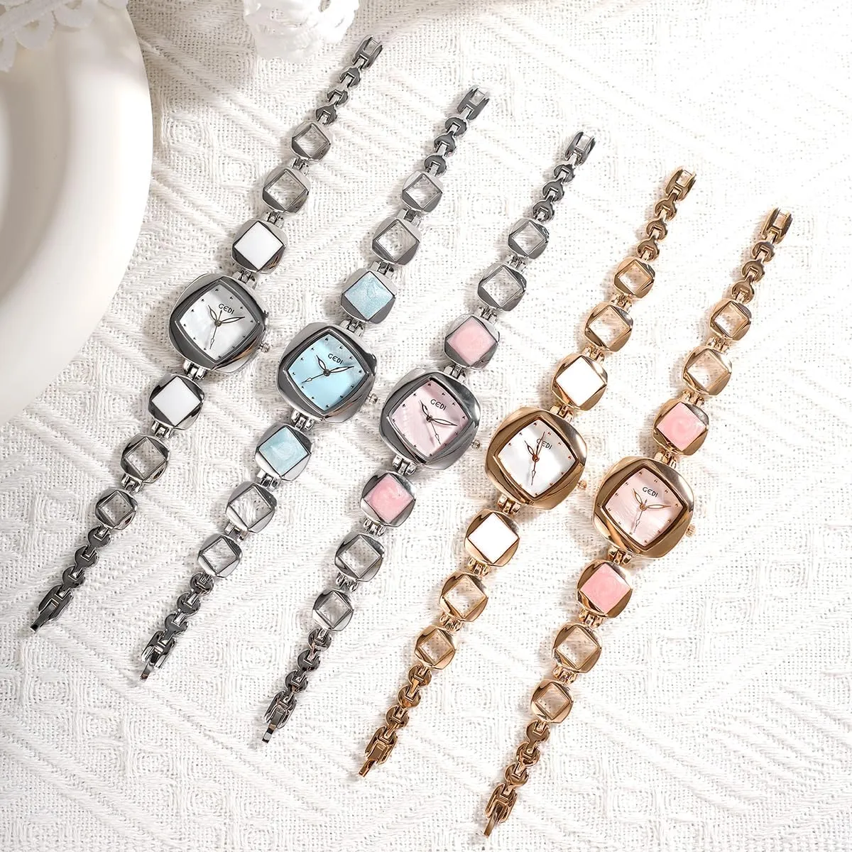 Dial, Irregular Design, Small Fashion Wristwatch MASTOP Women's Unique Bangle Watch ?C Creative Dainty chic mercy southernmost pace tonnage Rhombus 