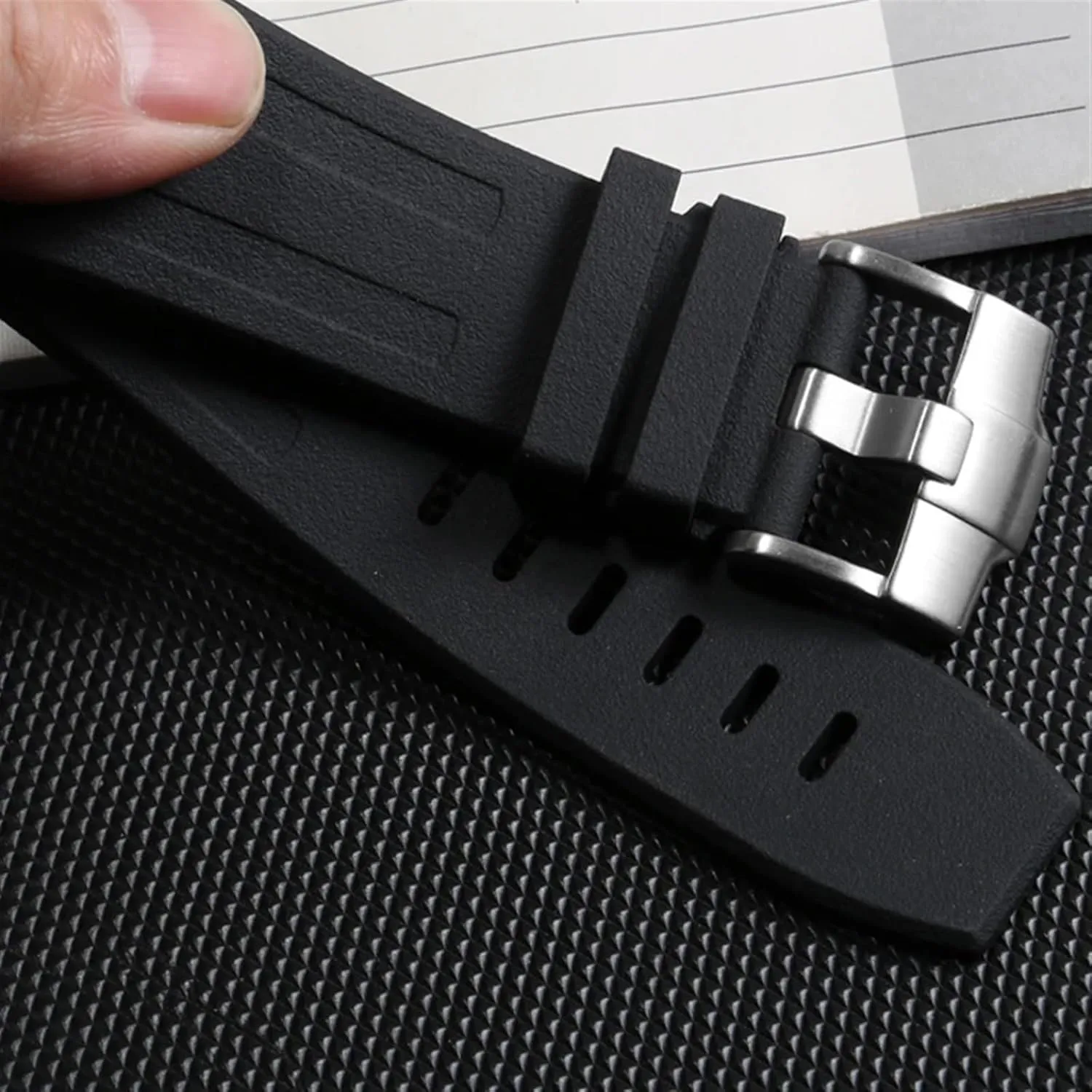for AP Abby 15703 Royal Oak Offshore series watch chain accessories watch Band officially engage transportation reshape 28mm Rubber silicone strap 