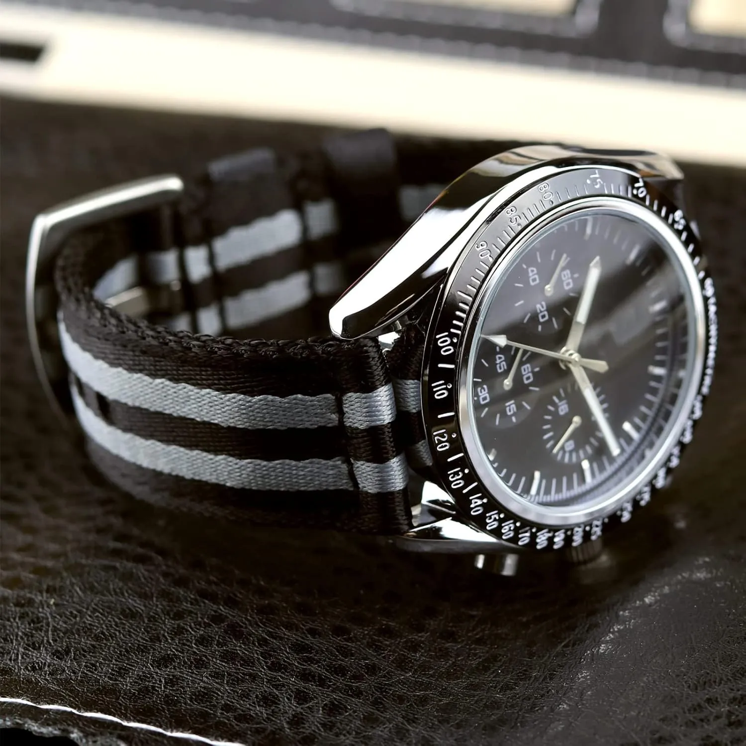 for Men and Women WOUKUP Military Quick Release Nylon Watch Bands Premium Seat Belt Material crooked Watch Strap 18mm 20mm 22mm Watchband 