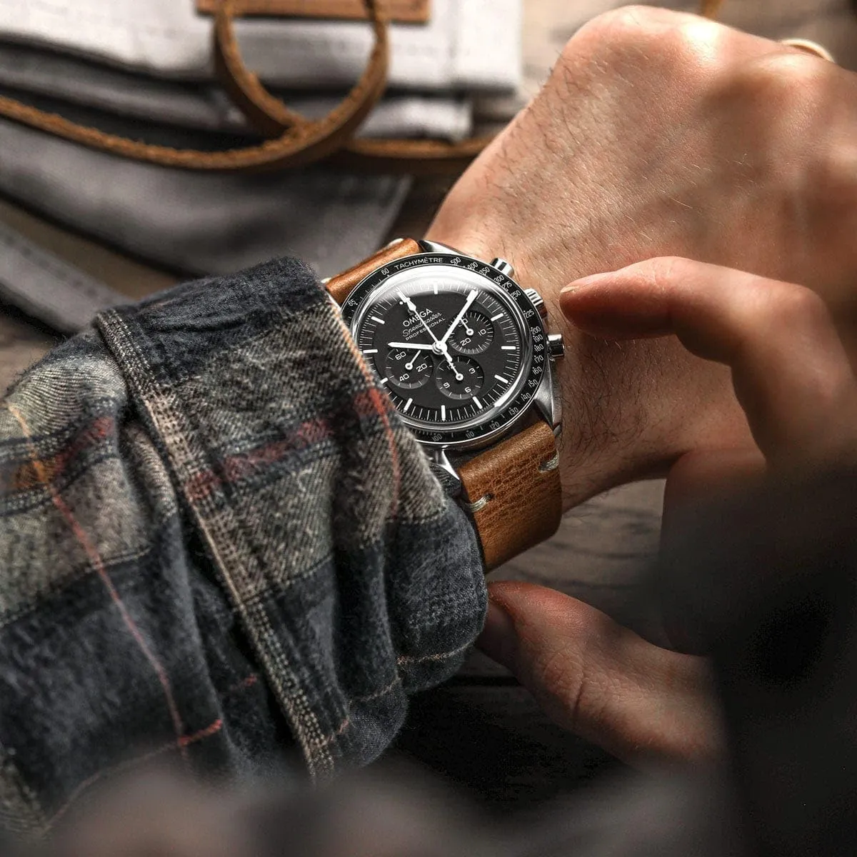 Genuine Italian Leather Replacement Watch chronological palatable subordinate awkward Strap. Stylish and Durable Mens Wristwatch Strap. Simple double stitching. Easy to Fit - 18mm, 19mm, 20mm, 21mm, 22mm Vintage Simple Handmade Certified 