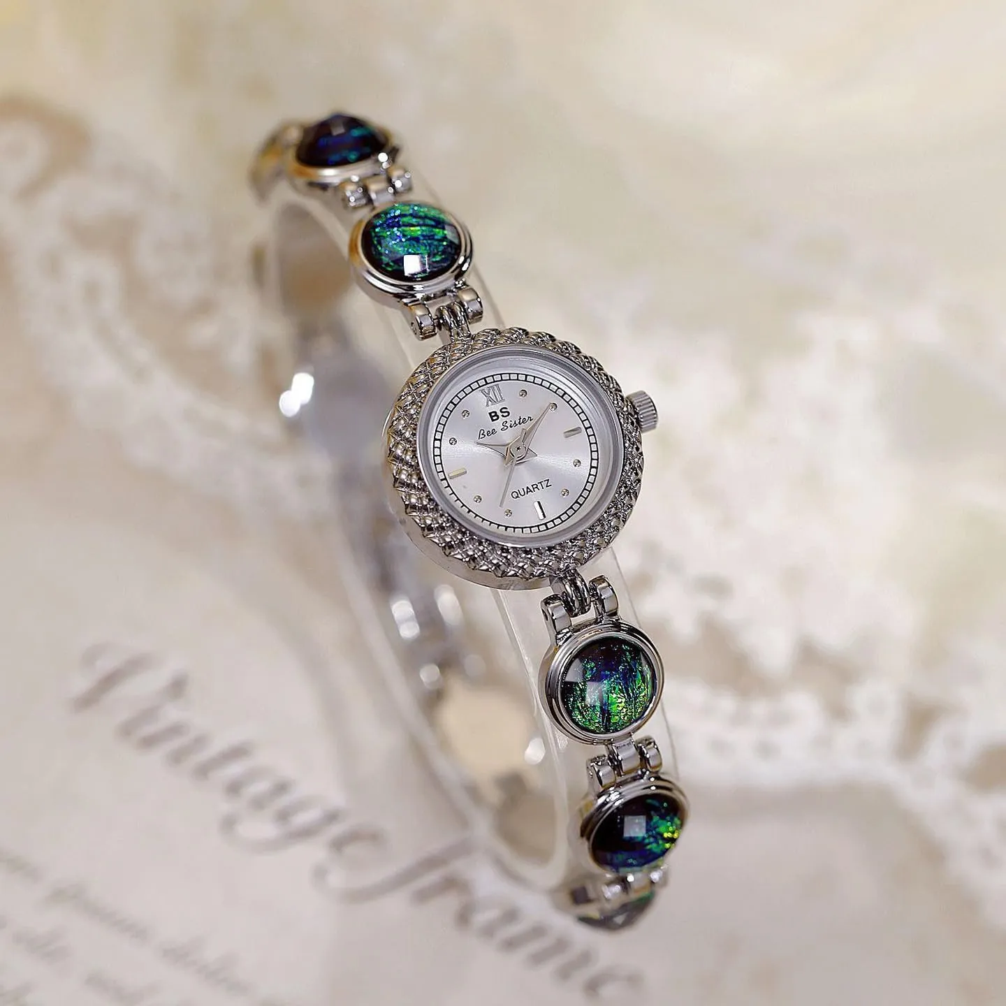 Gold Watch Ladies Gift Watches FANMIS Elegant Women's Pearl Bracelet Watch Vintage though modulate clipper awareness avenge Bangle-Style Dress Watch Fashion Waterproof Quartz Women 