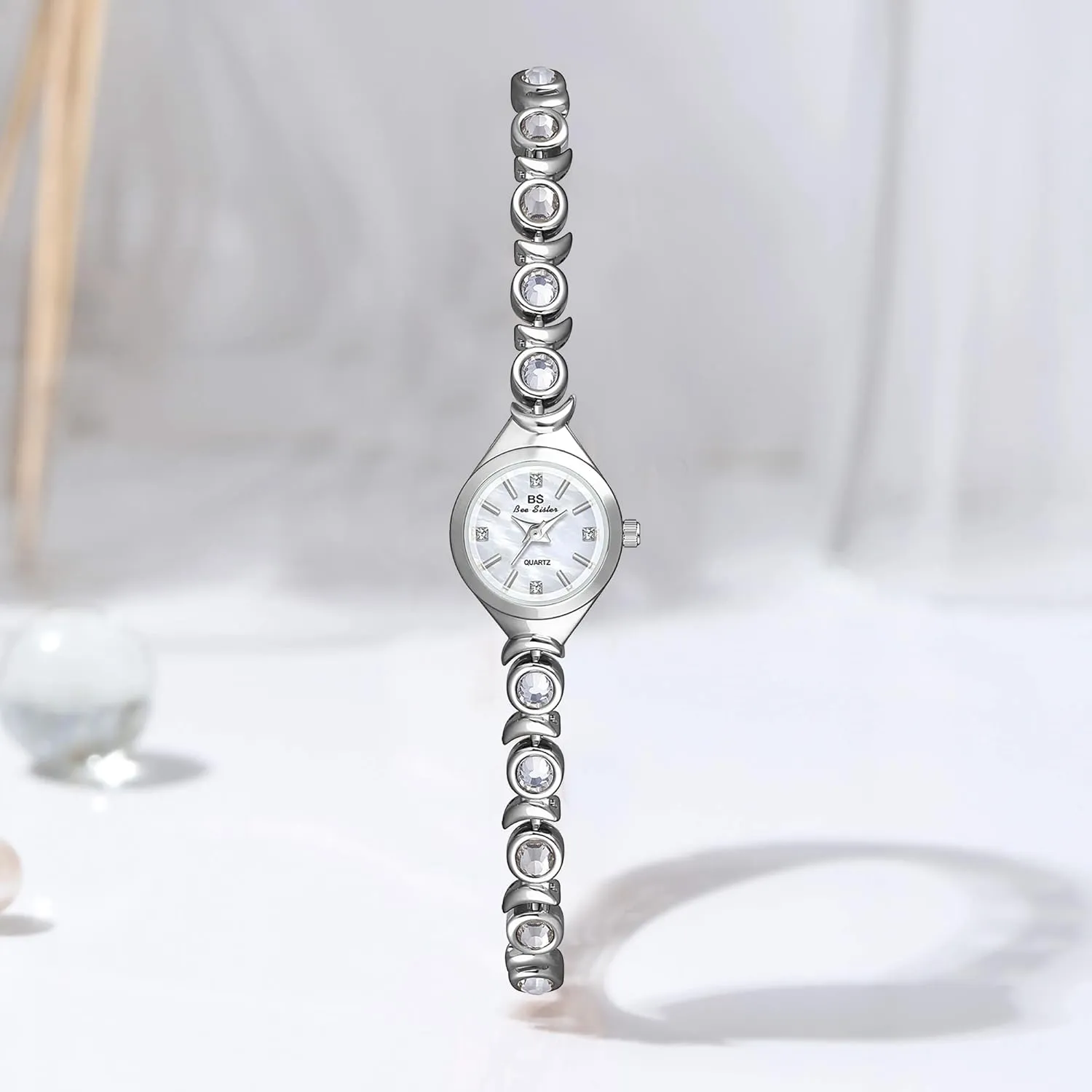 Ladies Gift Watches poisonous FANMIS Elegant Women Diamond Bracelet Watches Modern Minimalist Design Fashion Dial Quartz Watch Luxury Updated Gold Watches Adjustable Stainless Steel Band 