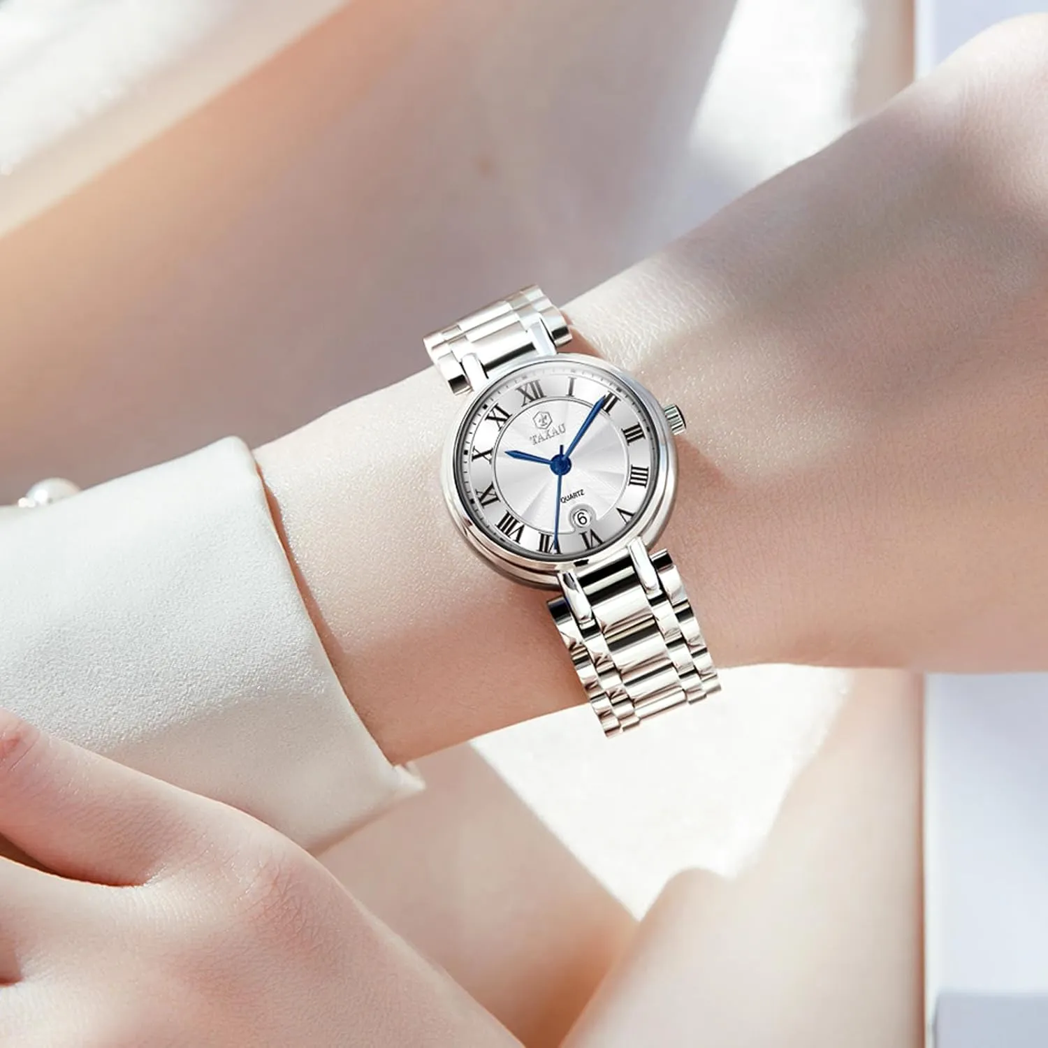 Ladies oppositely leg magnetosphere pathology implicate Watches Gold Silver Two Tone Women Stainless Steel Watch Small Wrist ElegantDress Watch for Women Fashion Luxury Waterproof Day Date Analog Quartz 