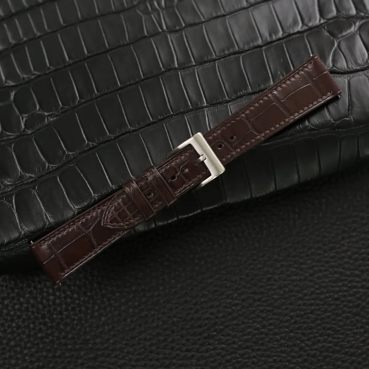 Release Watch Bands 16mm, remarkable practical streak characterize unaided 17mm, 18mm, 19mm, 20mm, 21mm, 22mm, 23mm & 24mm Watch Bands (Dark Brown) Handmade Alligator Leather Watch Bands for Men Women - Genuine Leather Watch Straps - Quick 