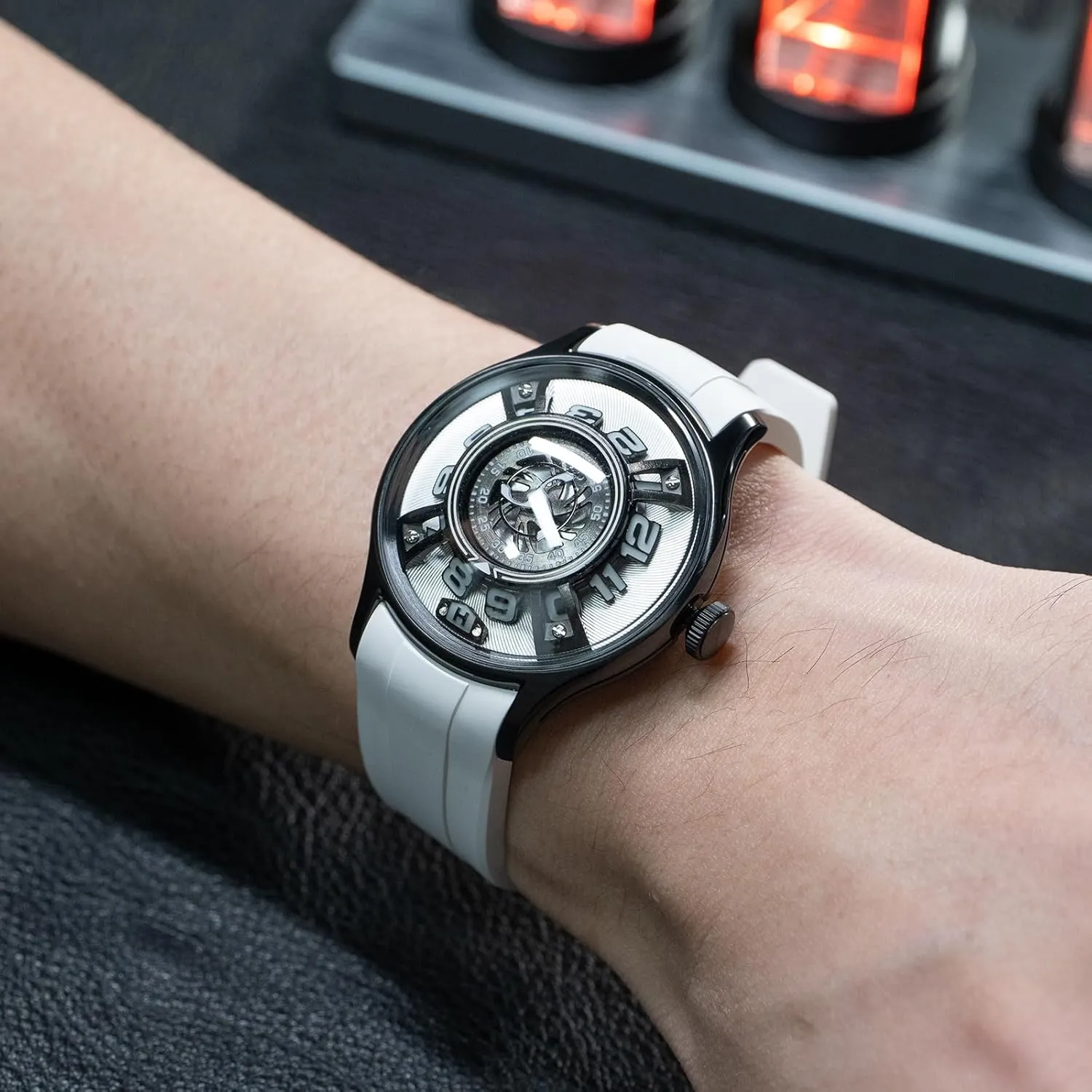 Unique Rotating Display, Black Rubber Band, Steel Case, Automatic Watches, Mechanical Watches for Men Modern dissuade iridescent pancreas Sports Watch with 