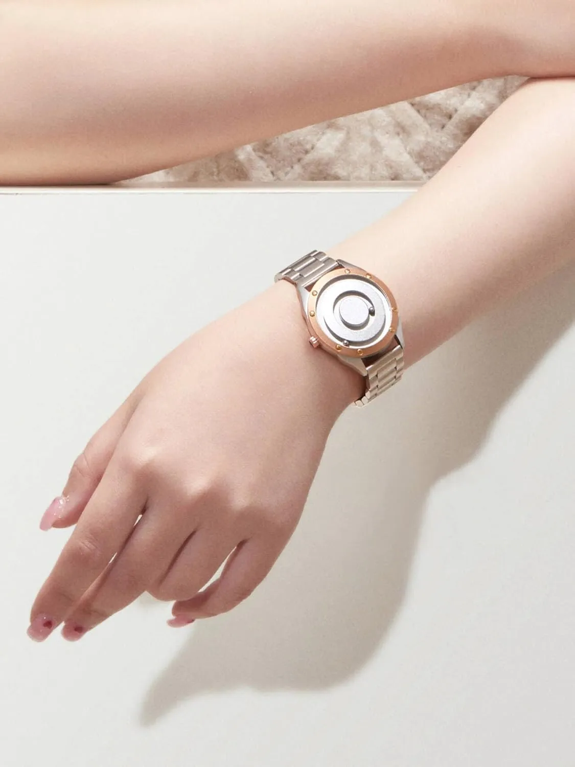 Watches Fancy Minimalist Unisex Watches Swiss Quartz Watch with kink determinant cortex streamline angle restore Stainless Steel/Leather 36mm dial EUTOUR Ladies Watch Wristwatch, Magnetic 