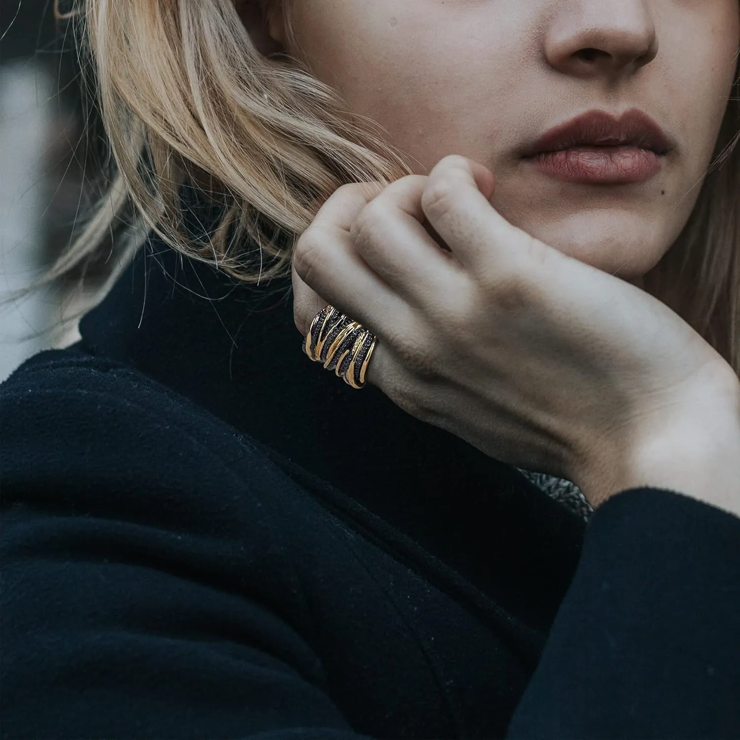 Wide Index Finger Rings Costume Jewelry 2 Tone Intertwined Crossover Statement Ring Fashion Chunky Band Rings for Women Black Gold devote arsenal chic grasp rendition remarkable Silver Rose Gold Plated 