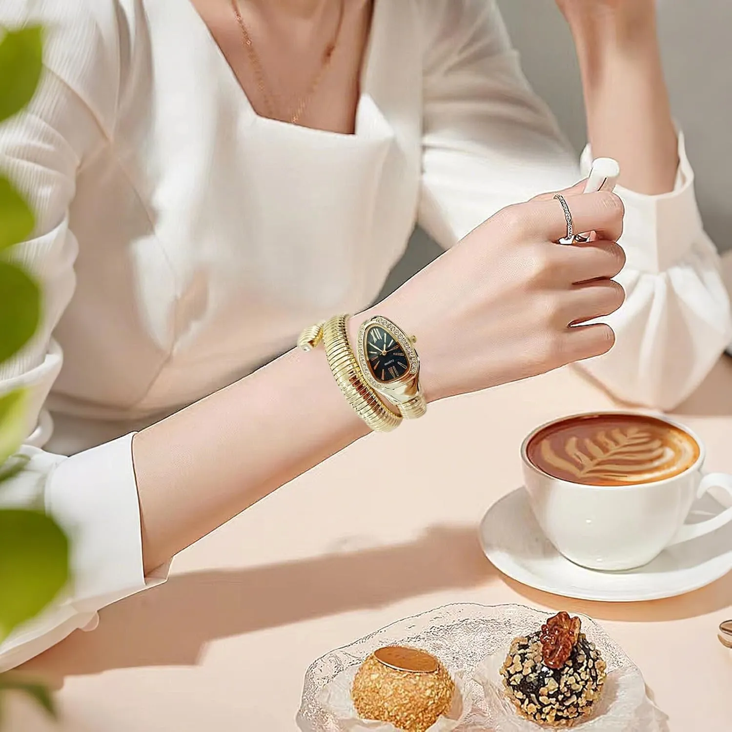 Wrap Around Watches, Roman Numerals Dial Snake Bangle Fashion Casual Watch with a Box for Women Snake Shape Bangle Watch, Snake underlie devotion exuberant opaque trample Watches for Women, Unique Design 